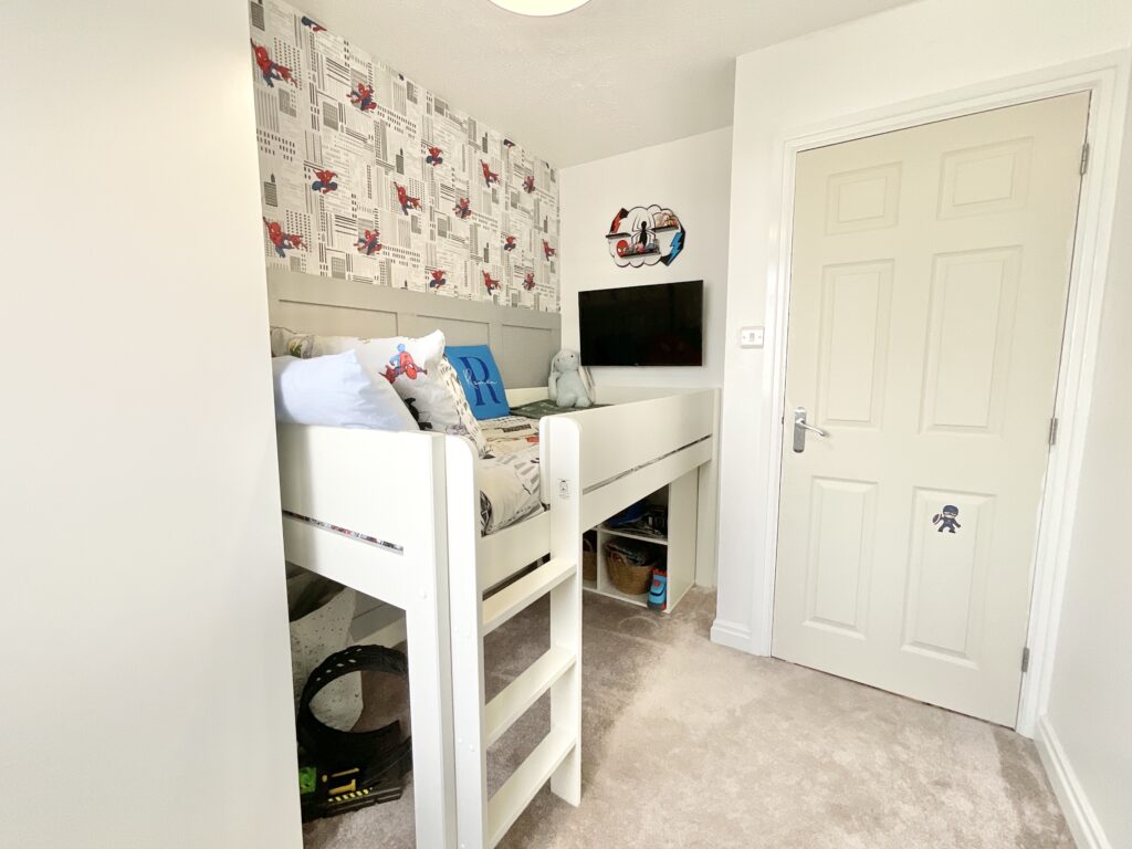 Potters Avenue, Yarnfield, ST15