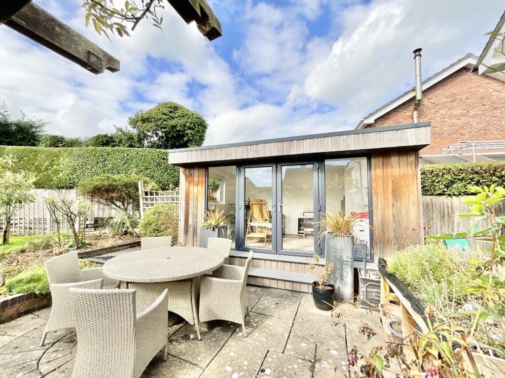 Highlows Lane, Yarnfield, ST15