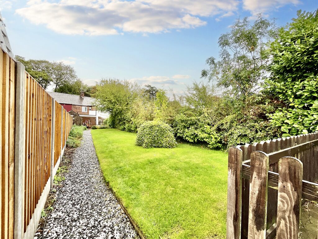 Newcastle Road, Madeley, CW3