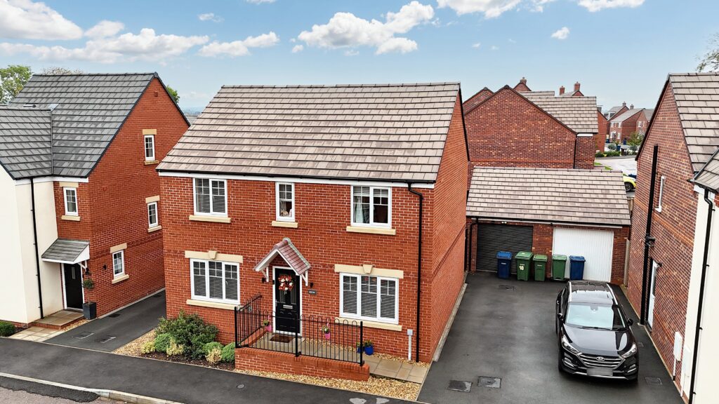 Harris View, Stone, ST15