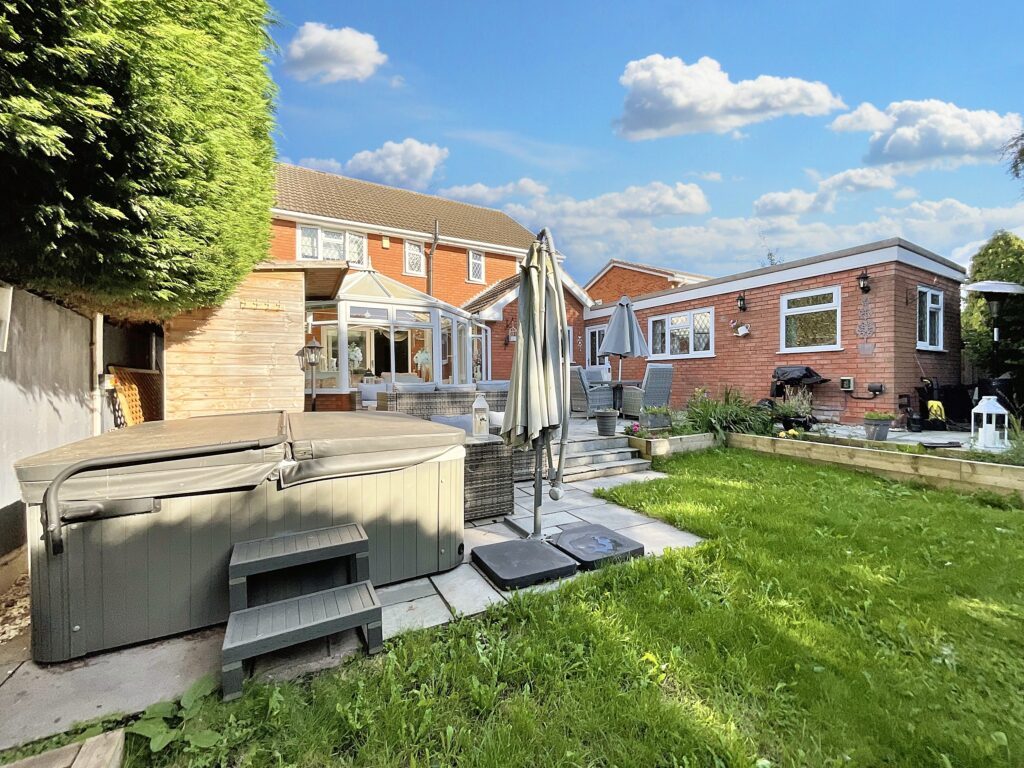 Top Road, Acton Trussell, ST17