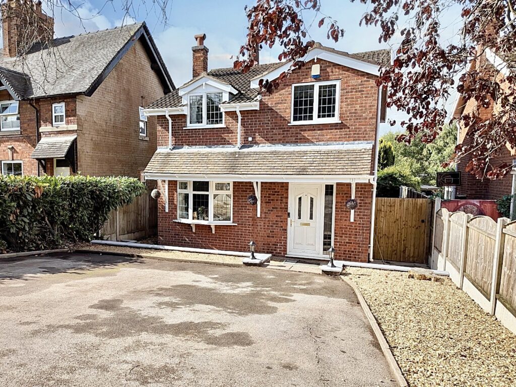 Cheadle Road, Tean, ST10