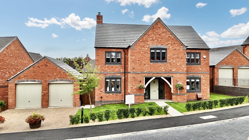 Meadowside View, Alton, ST10