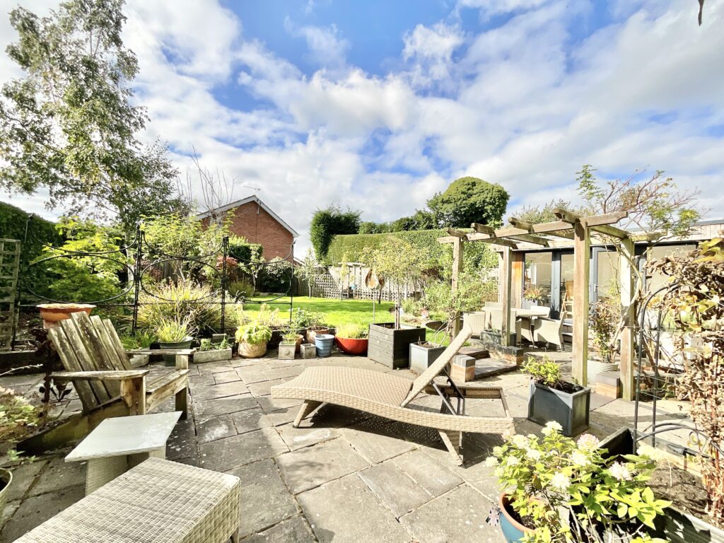 Highlows Lane, Yarnfield, ST15