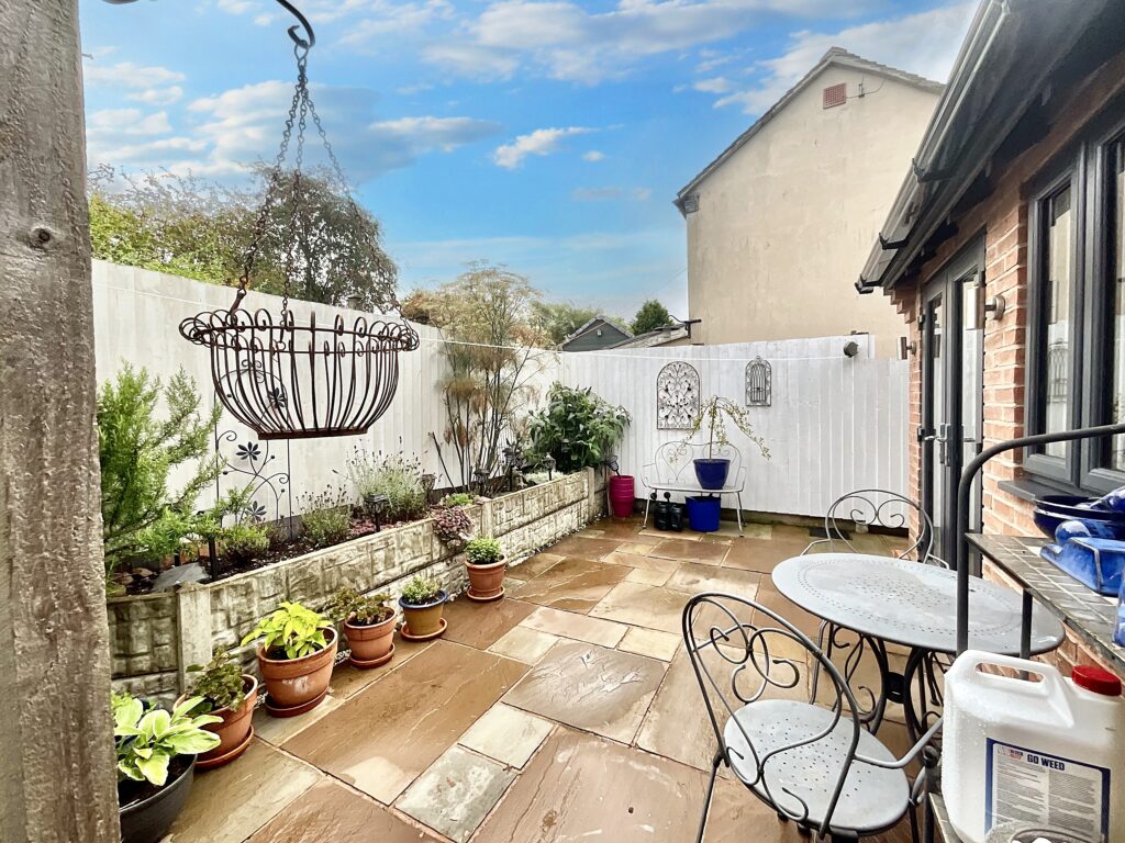 Chapel Street, Forsbrook, ST11