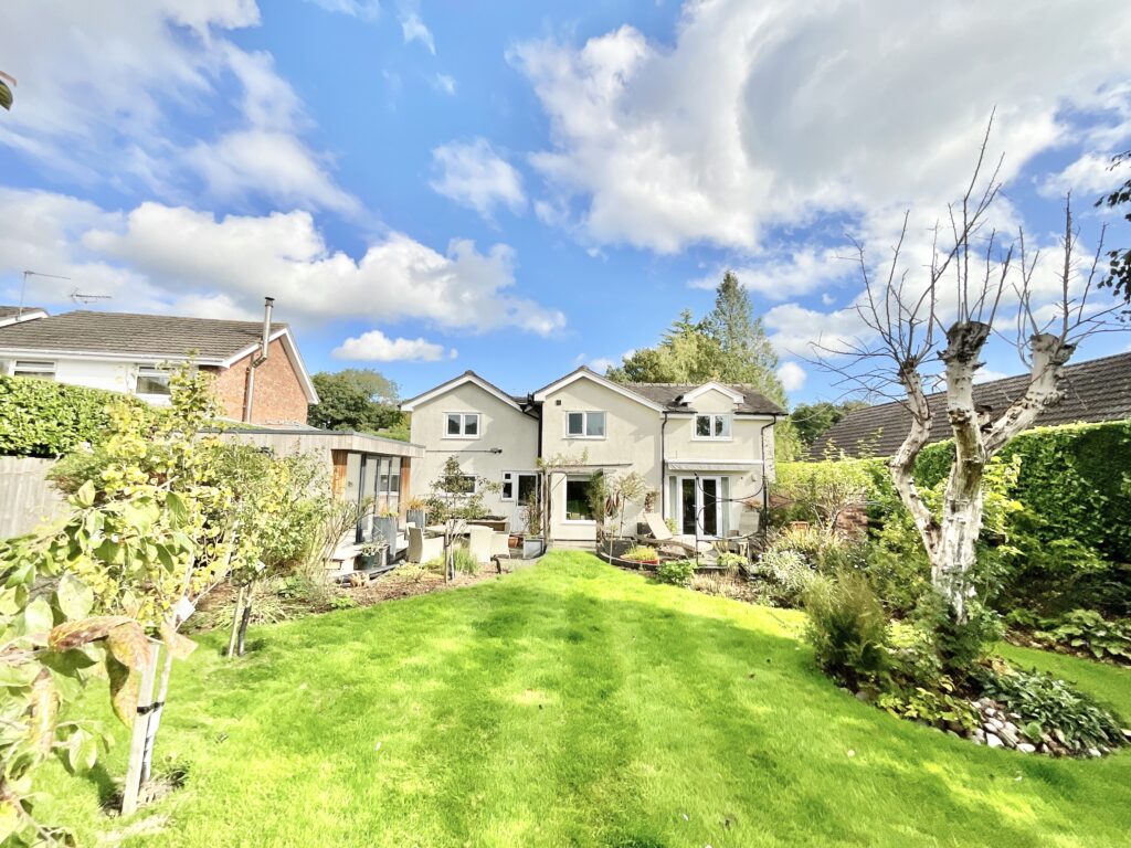 Highlows Lane, Yarnfield, ST15