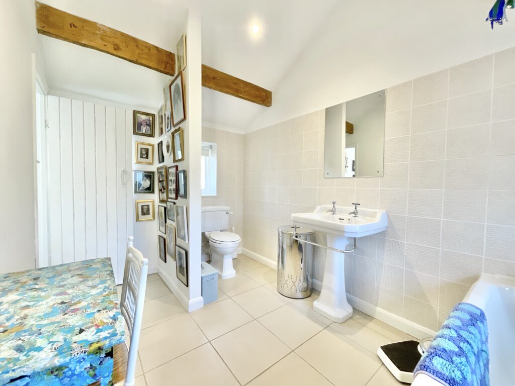 Highlows Lane, Yarnfield, ST15