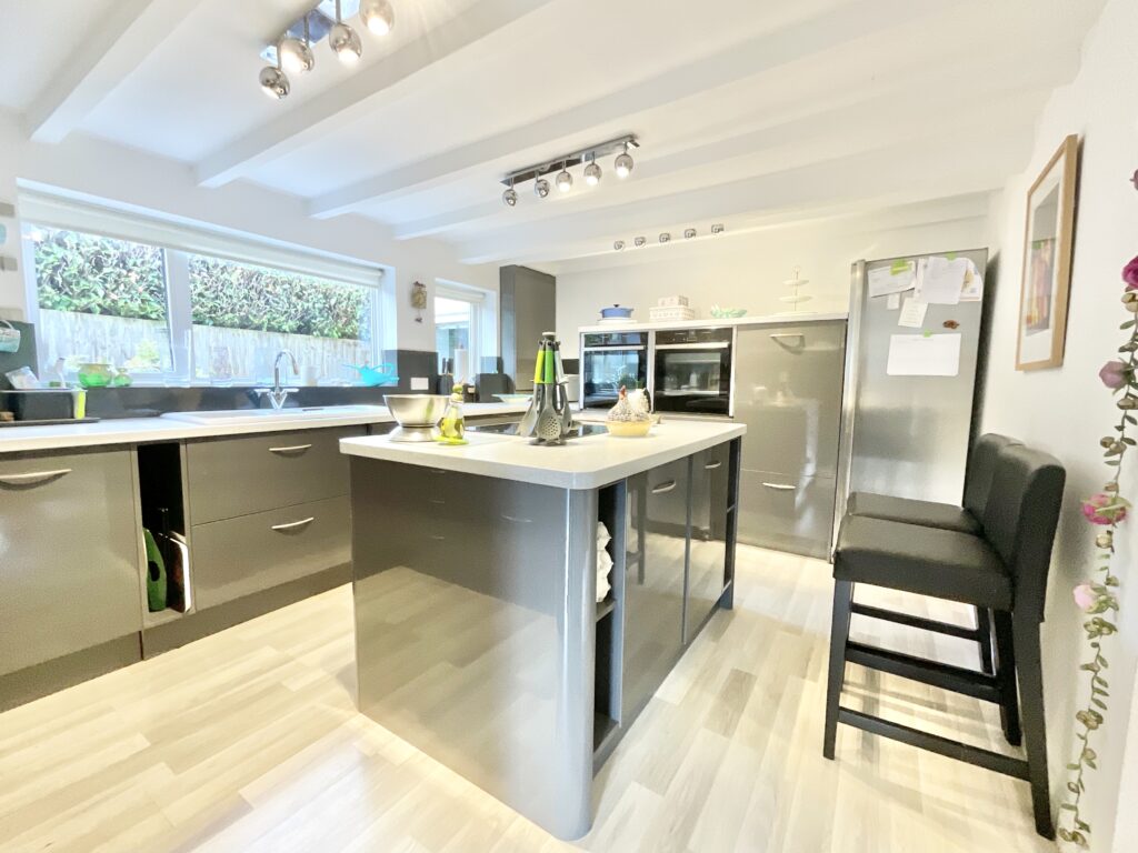 Highlows Lane, Yarnfield, ST15