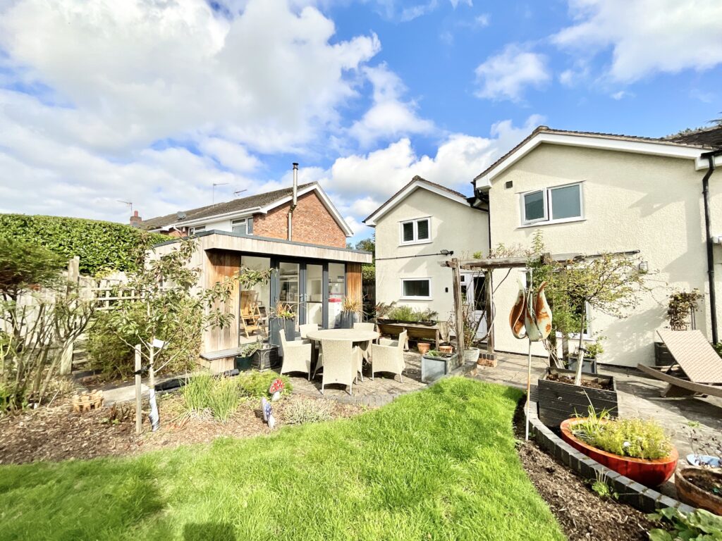 Highlows Lane, Yarnfield, ST15