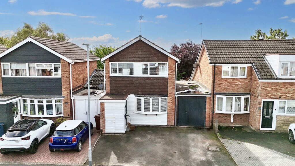 Lawnsfield Walk, Stafford, ST16