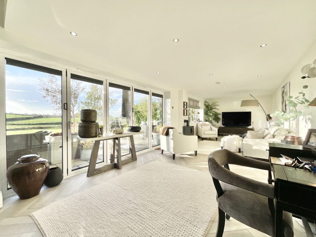 Stafford Road, Woodseaves, ST20