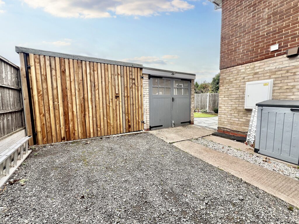 Caldervale Drive, Stafford, ST17