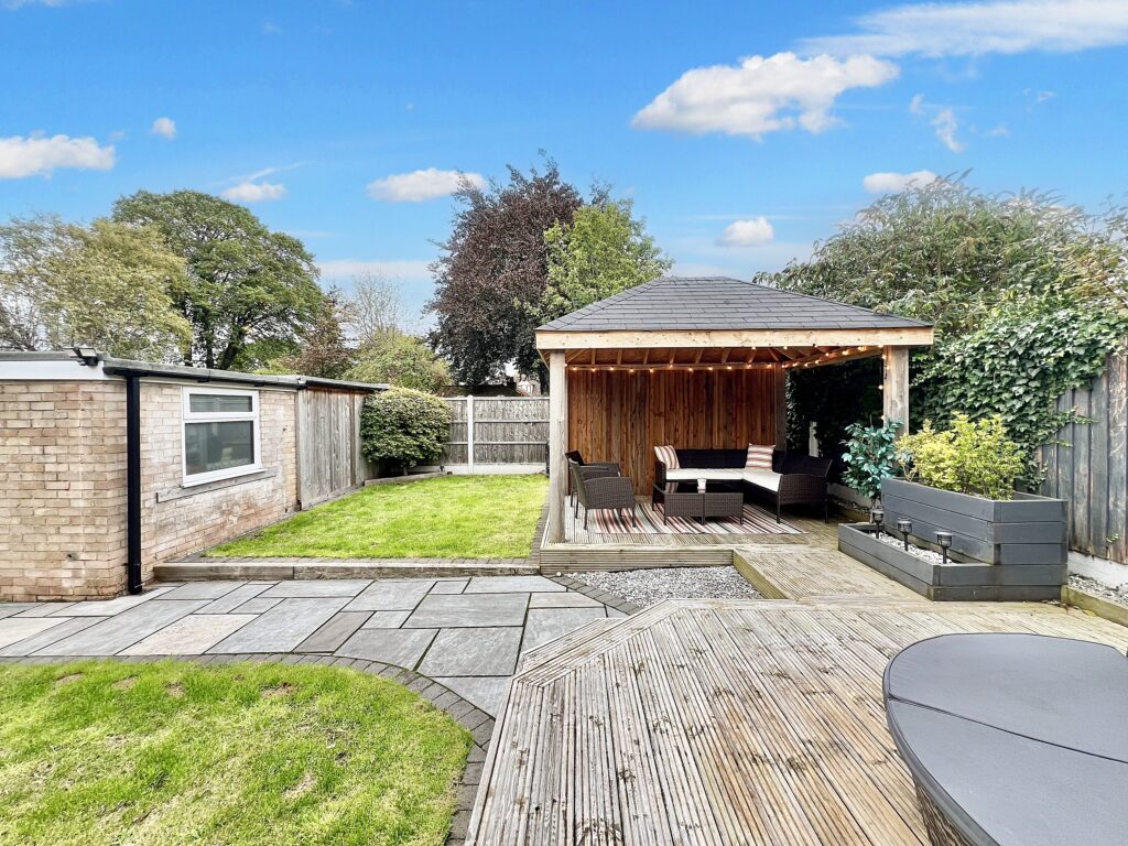 Caldervale Drive, Stafford, ST17