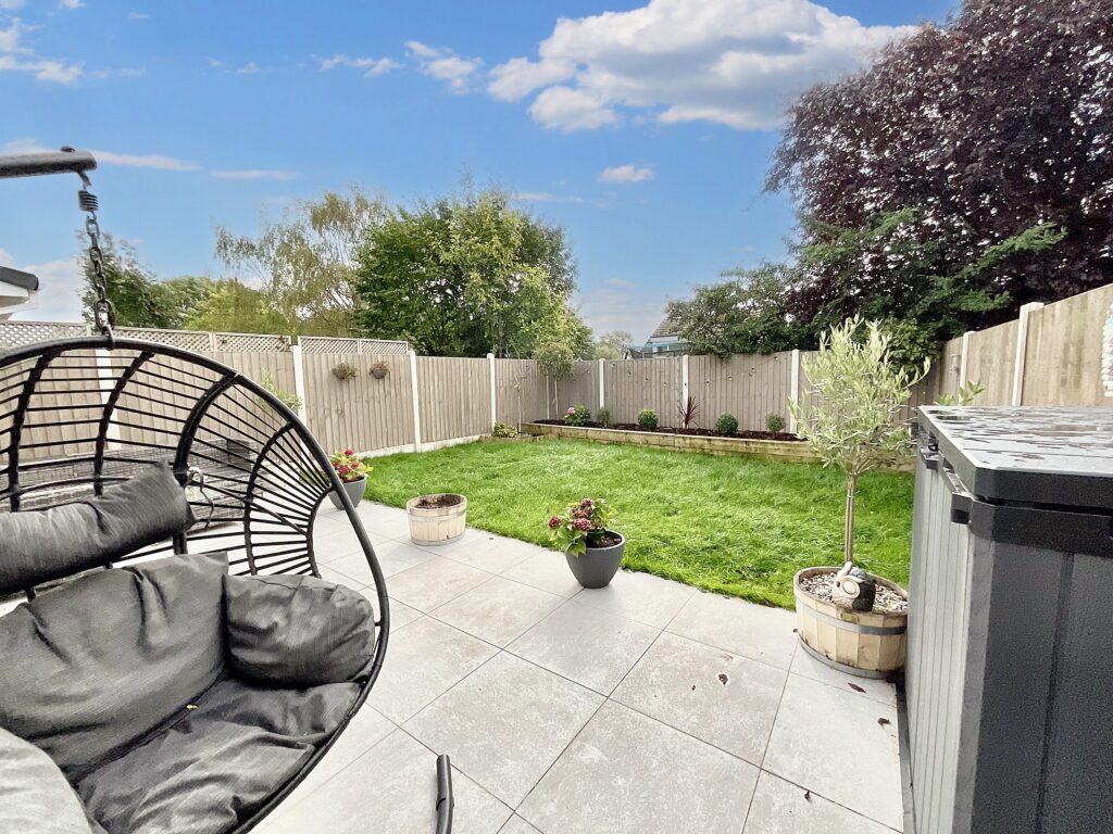 Lawnsfield Walk, Stafford, ST16