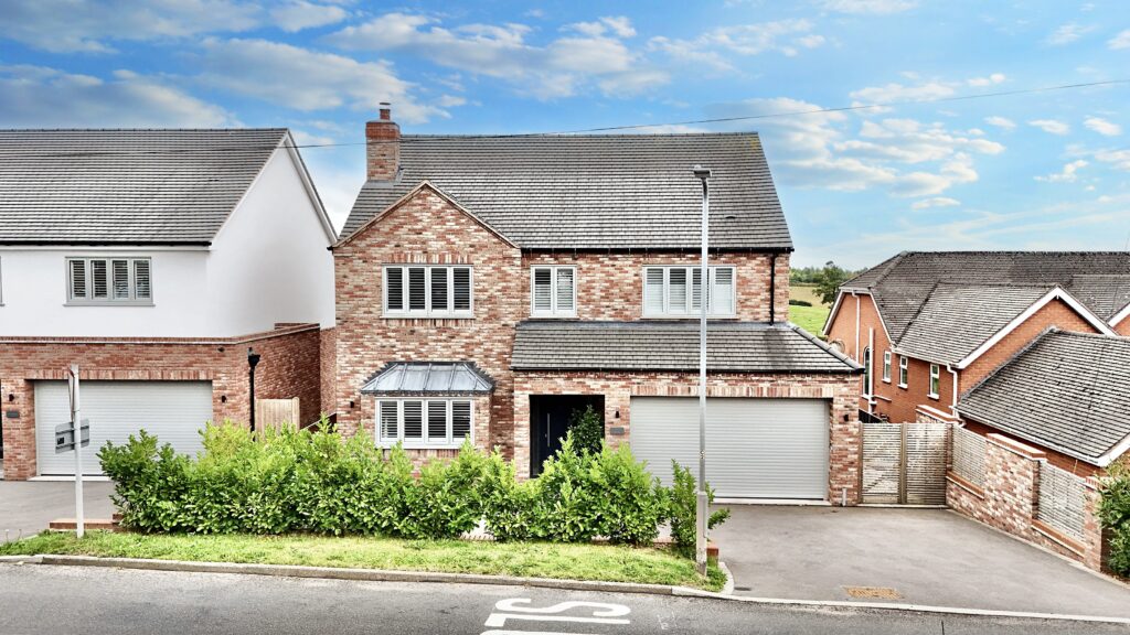 Stafford Road, Woodseaves, ST20