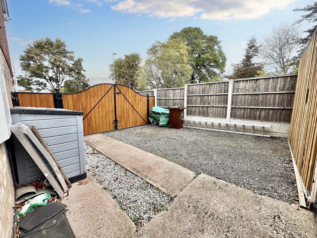 Caldervale Drive, Stafford, ST17