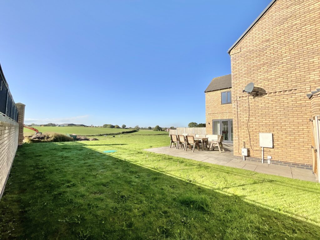 Stafford Road, Woodseaves, ST20