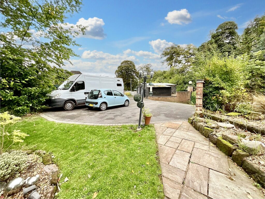 Butterton, Newcastle, ST5