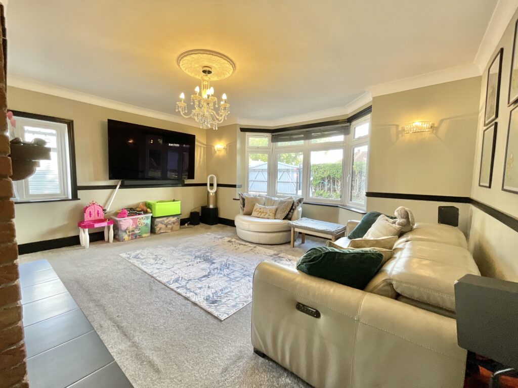 Long Lane, Derrington, ST18