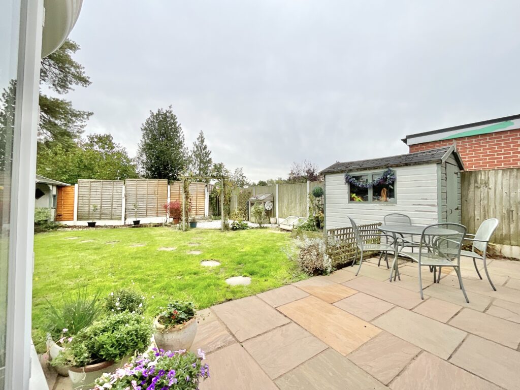 Highlows Lane, Yarnfield, ST15