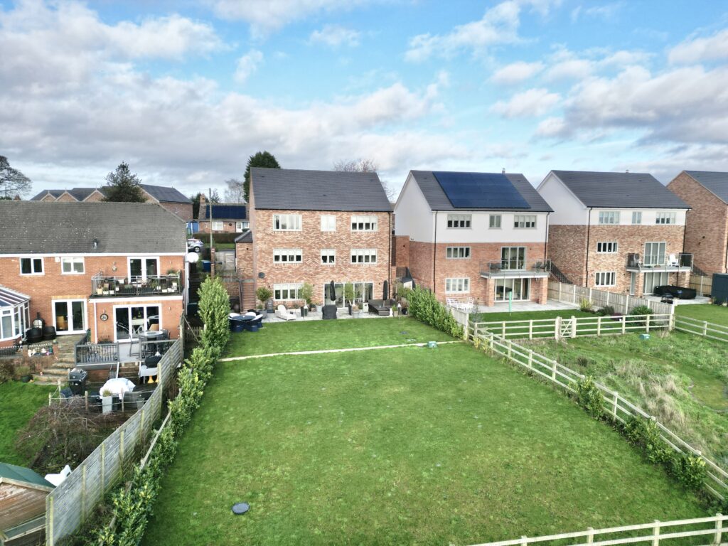 Stafford Road, Woodseaves, ST20