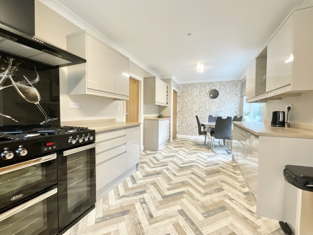 Meadow Lane, Derrington, ST18