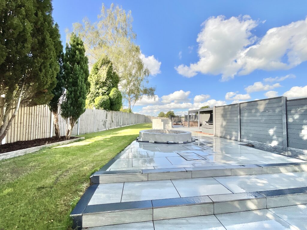 Long Lane, Derrington, ST18