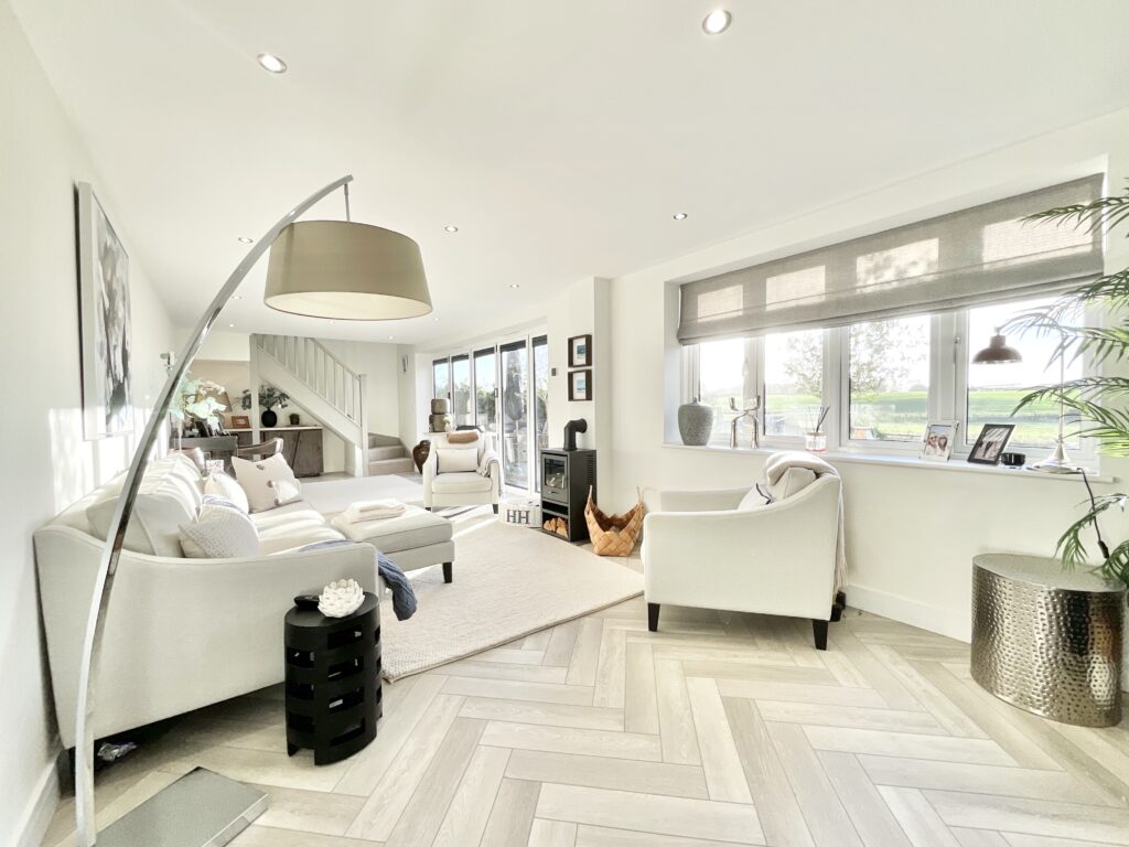 Stafford Road, Woodseaves, ST20