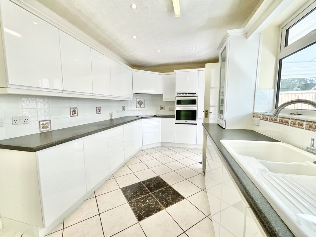 Highlows Lane, Yarnfield, ST15