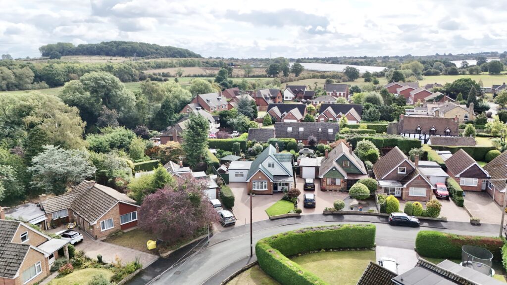 Meadow Lane, Derrington, ST18