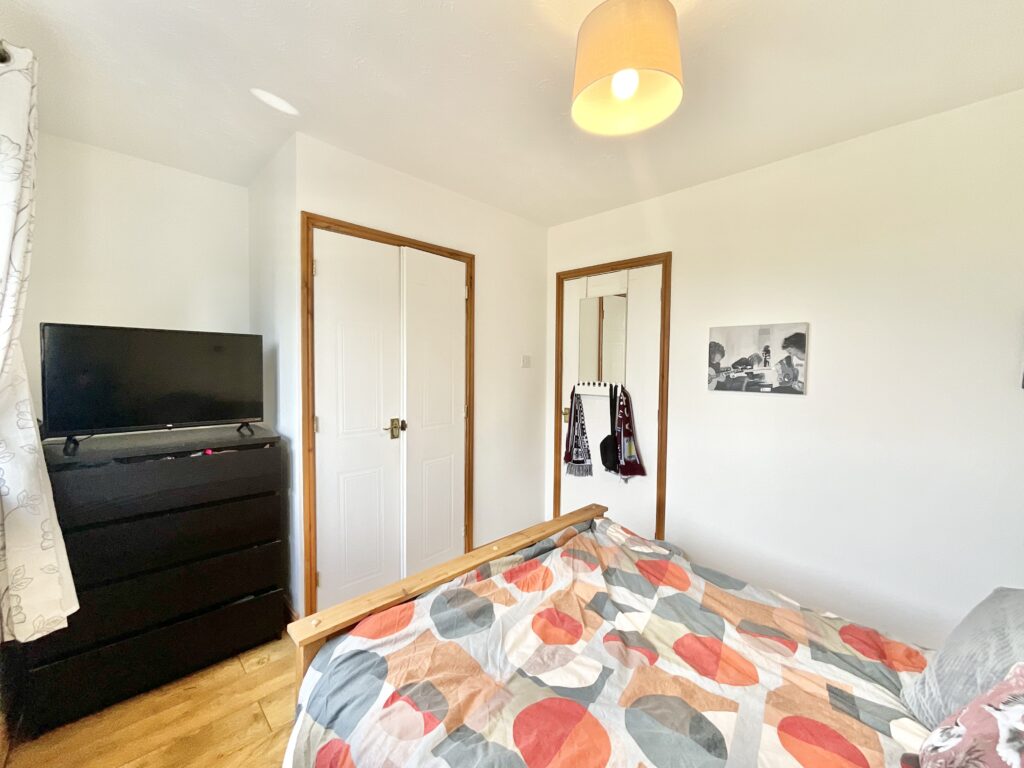 Chestnut Grove, Stone, ST15