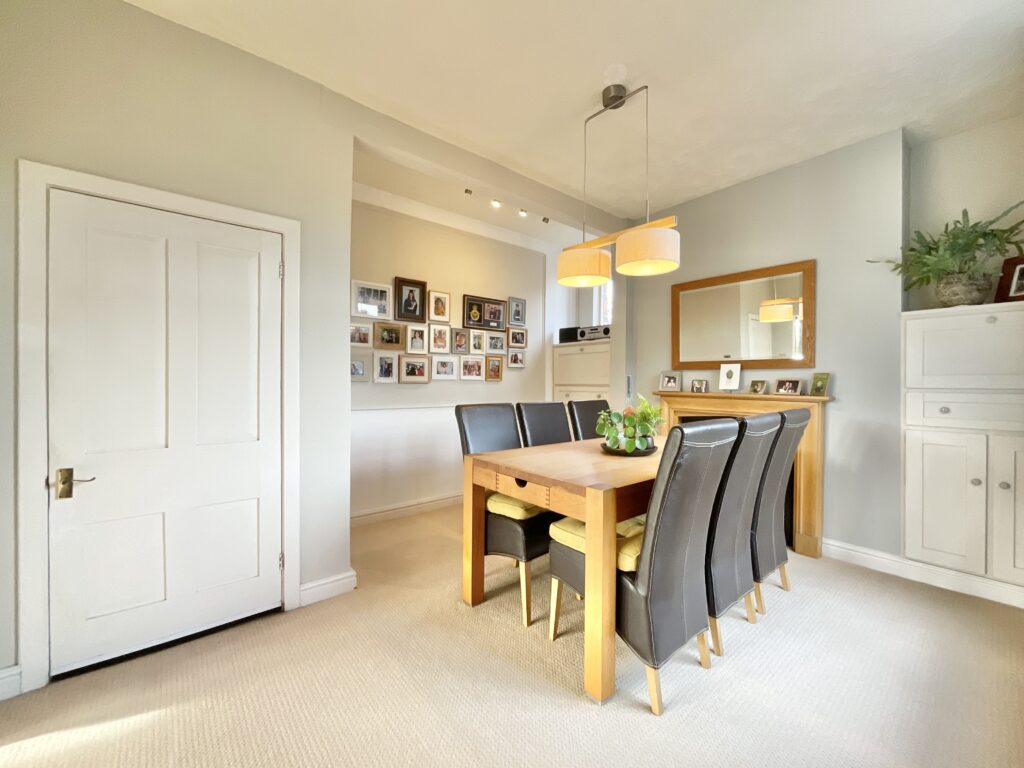 Main Road, Shavington, CW2