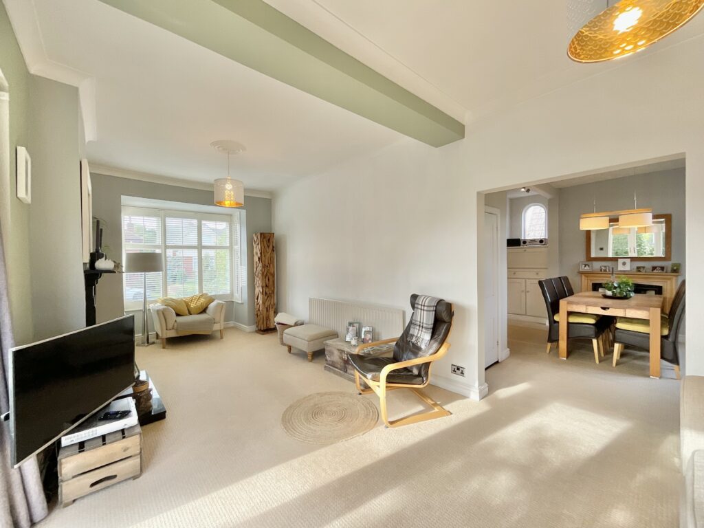 Main Road, Shavington, CW2