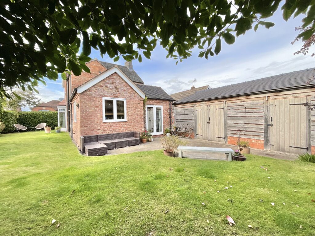 Main Road, Shavington, CW2