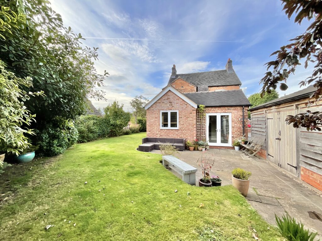 Main Road, Shavington, CW2