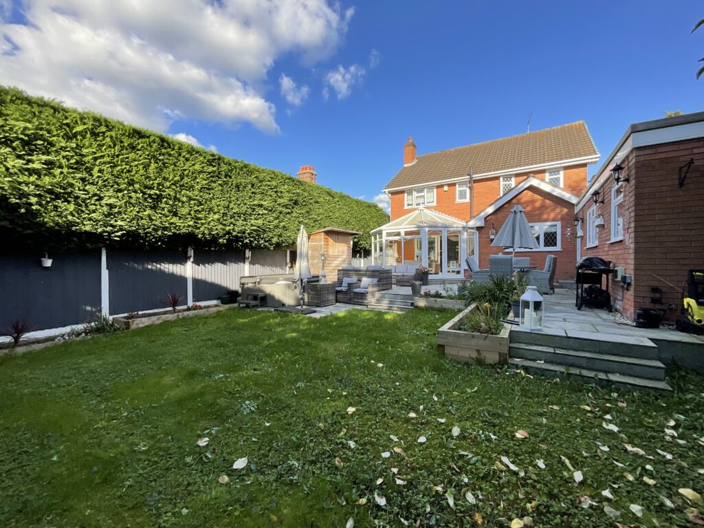 Top Road, Acton Trussell, ST17