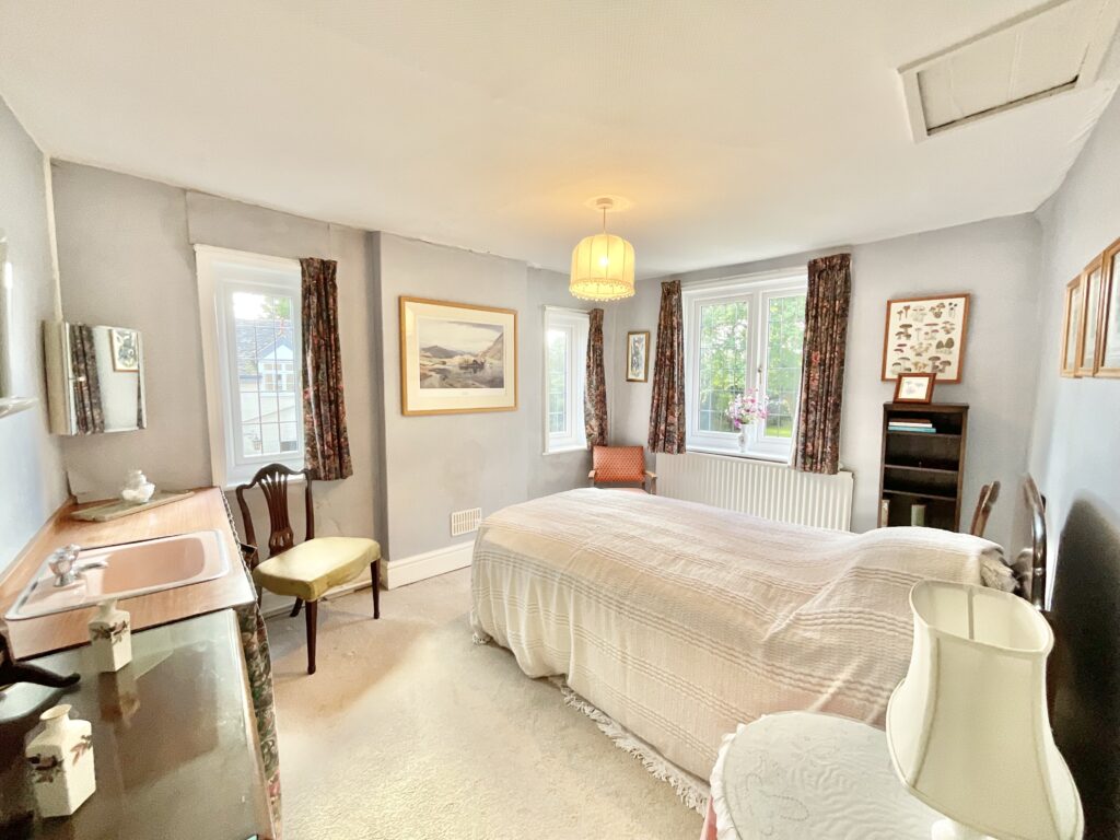 Longton Road, Barlaston, ST12