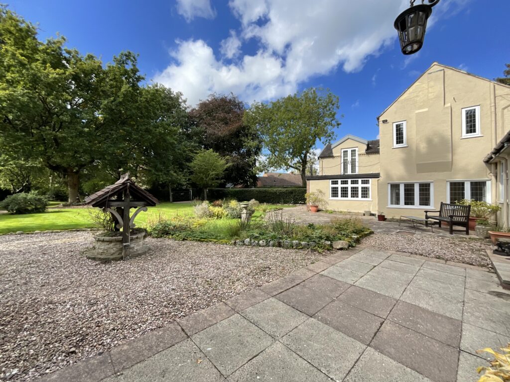 Longton Road, Barlaston, ST12