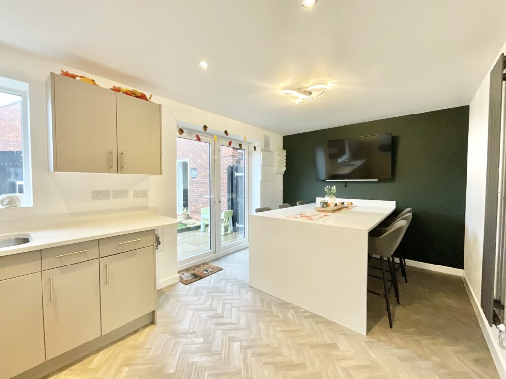Harris View, Stone, ST15