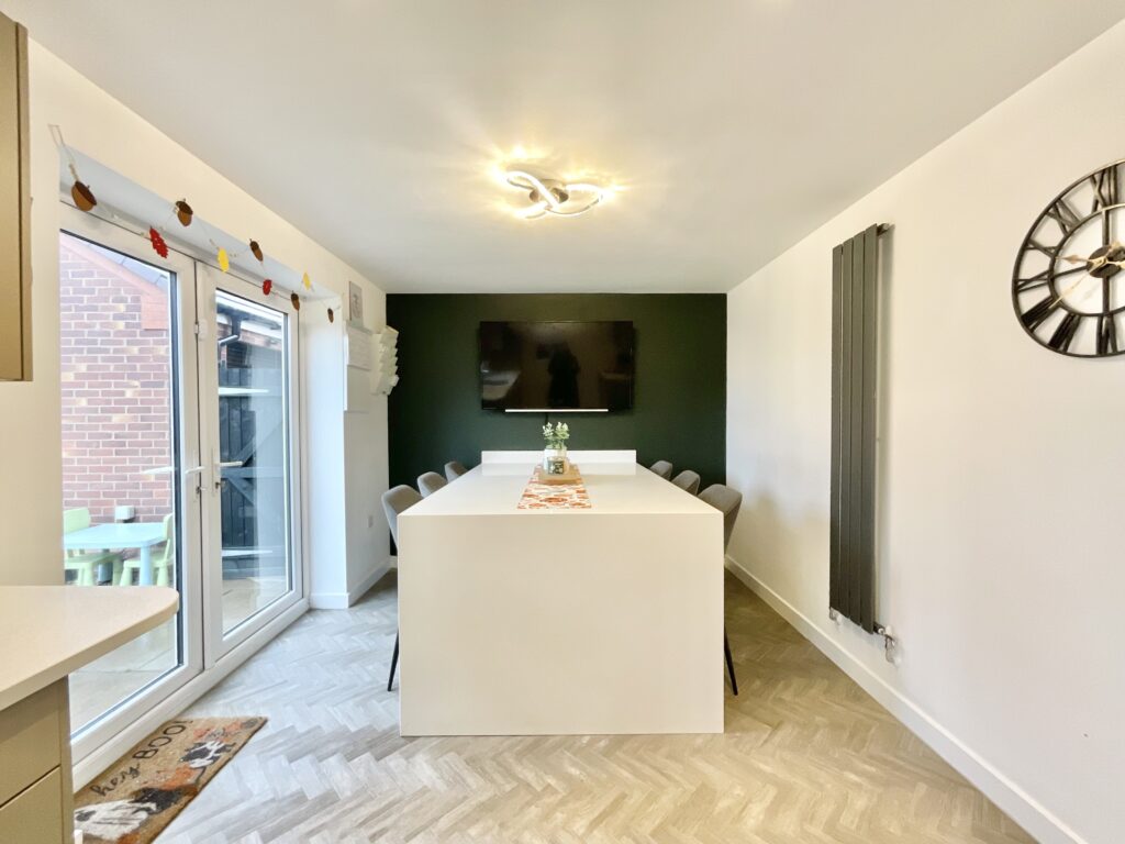 Harris View, Stone, ST15