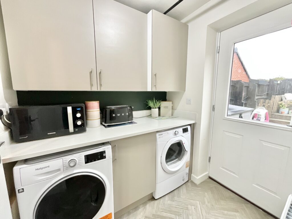 Harris View, Stone, ST15