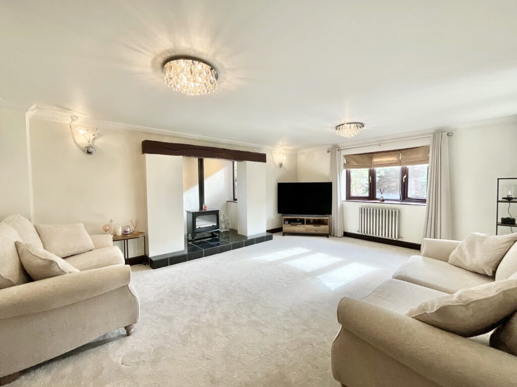 Barnes Croft, Hilderstone, ST15