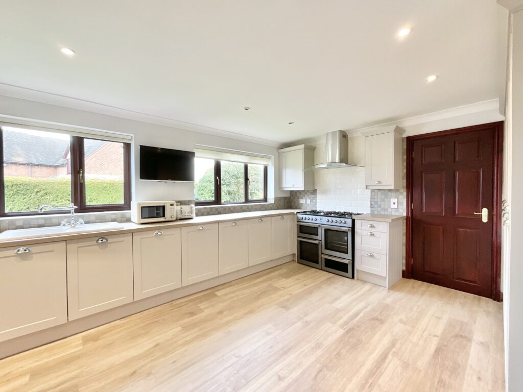 Barnes Croft, Hilderstone, ST15