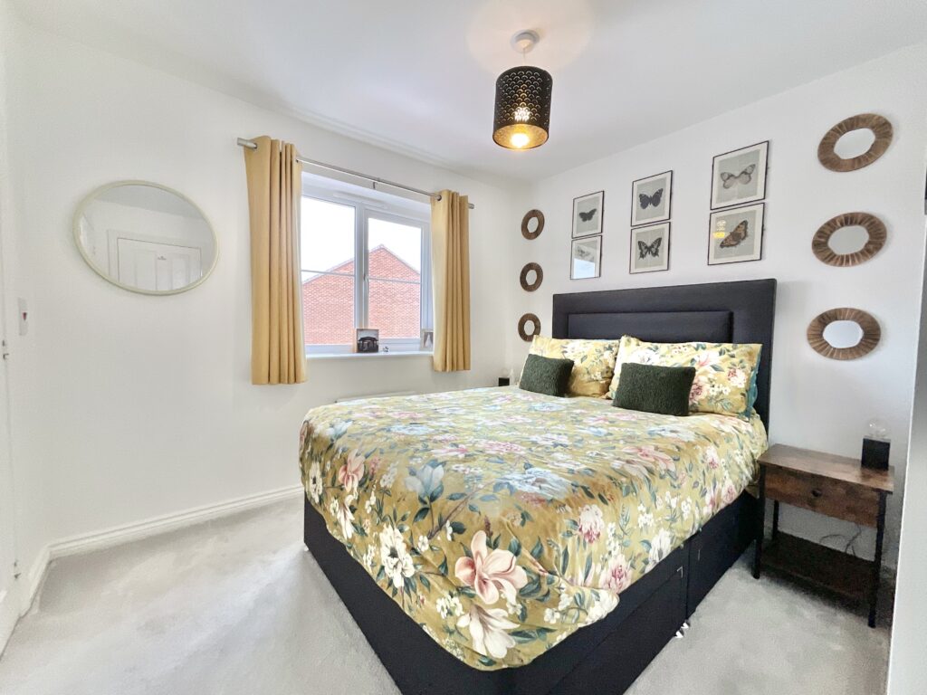 Burbank Burrow, Stafford, ST16