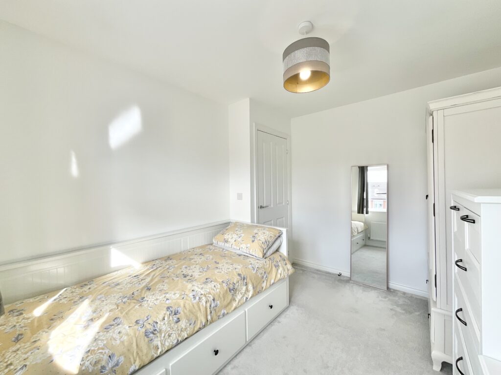 Burbank Burrow, Stafford, ST16