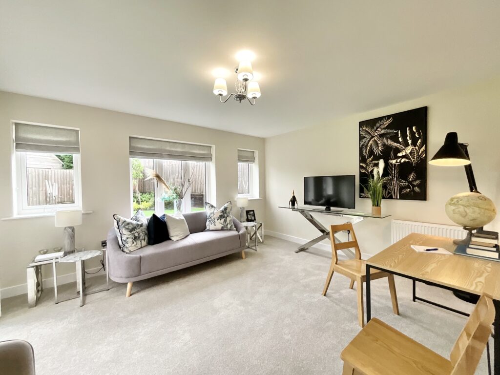 14 Meadowside View, Alton, Stoke-on-Trent, ST10 4FL
