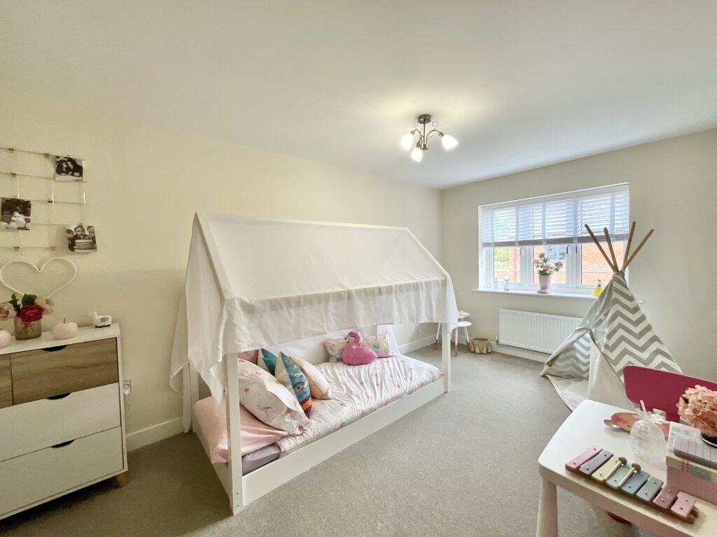 14 Meadowside View, Alton, Stoke-on-Trent, ST10 4FL