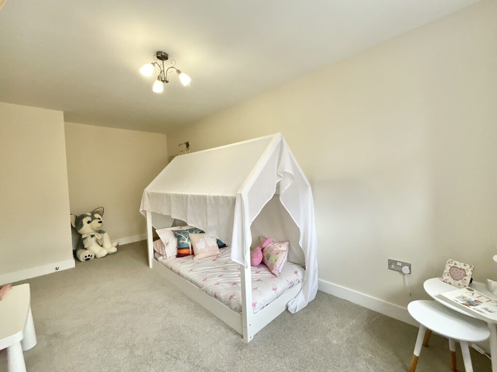 14 Meadowside View, Alton, Stoke-on-Trent, ST10 4FL