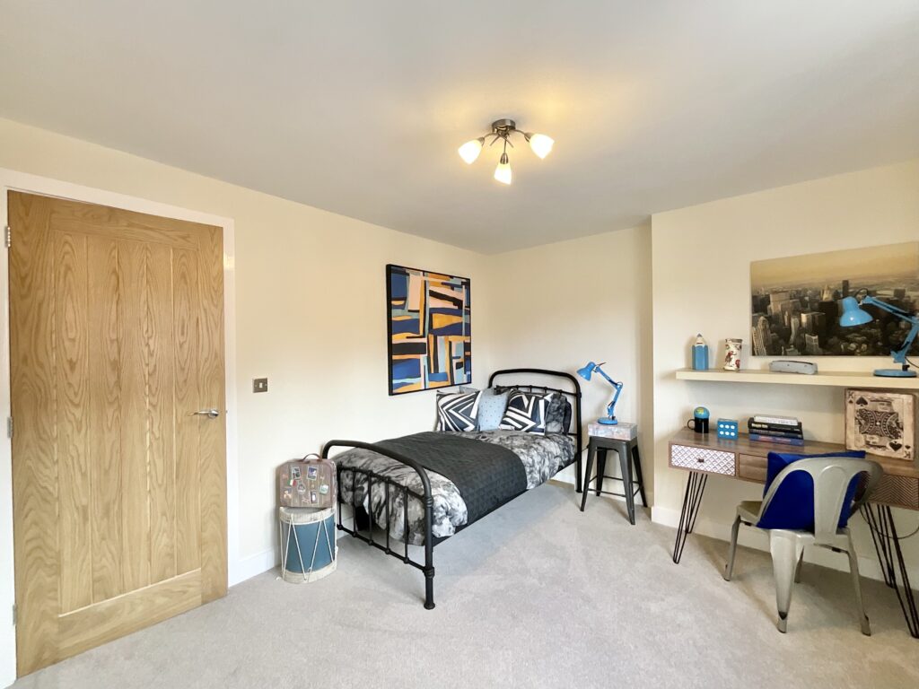 14 Meadowside View, Alton, Stoke-on-Trent, ST10 4FL