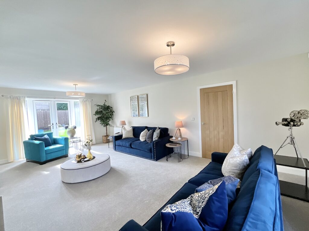 14 Meadowside View, Alton, Stoke-on-Trent, ST10 4FL
